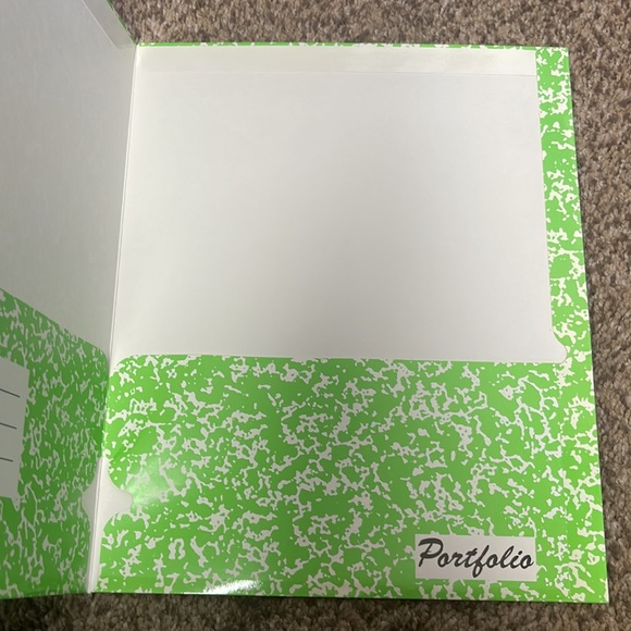 Vintage 90s green marble pattern portfolio folder - Picture 4 of 4